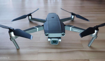 Dronas Dji Mavic 2 Pro su Dji Smart kontroleriu
