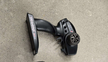 Traxxas erevo 1/16 vxl RC modelis