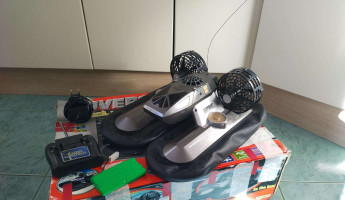 RC laivas su oro pagalve "Hovercraft"