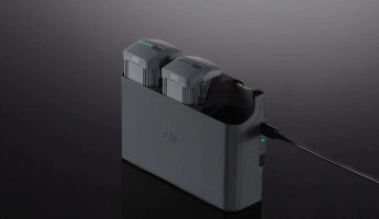 Dji Air 3 baterijos su krovimo stotele