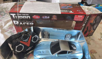Pulteliu valdoma mašina su dėžute Turbo Racer