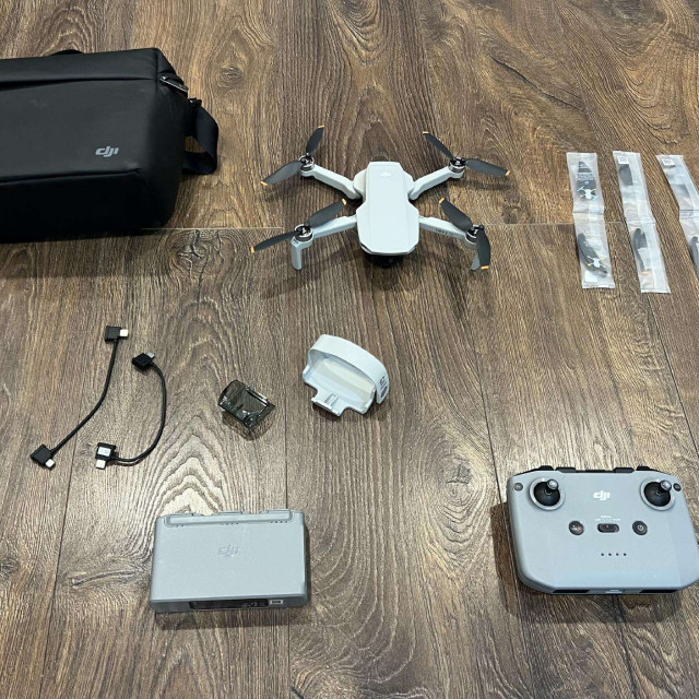 Dji Mini 2 Se Fly More Combo dronas