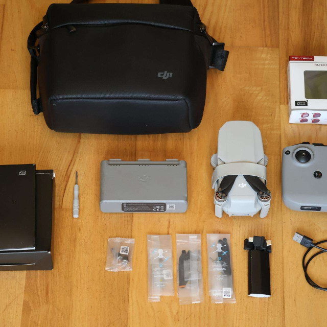 Dji mini 2 fly more combo