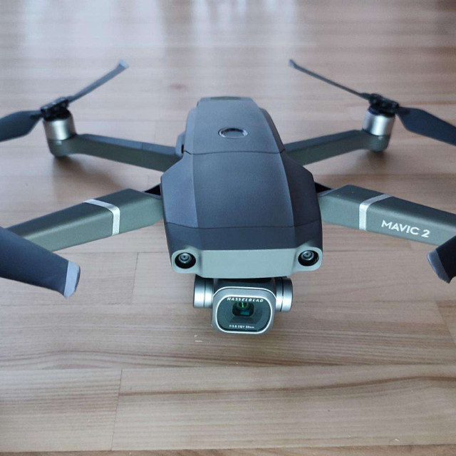 Dronas Dji Mavic 2 Pro su Dji Smart kontroleriu