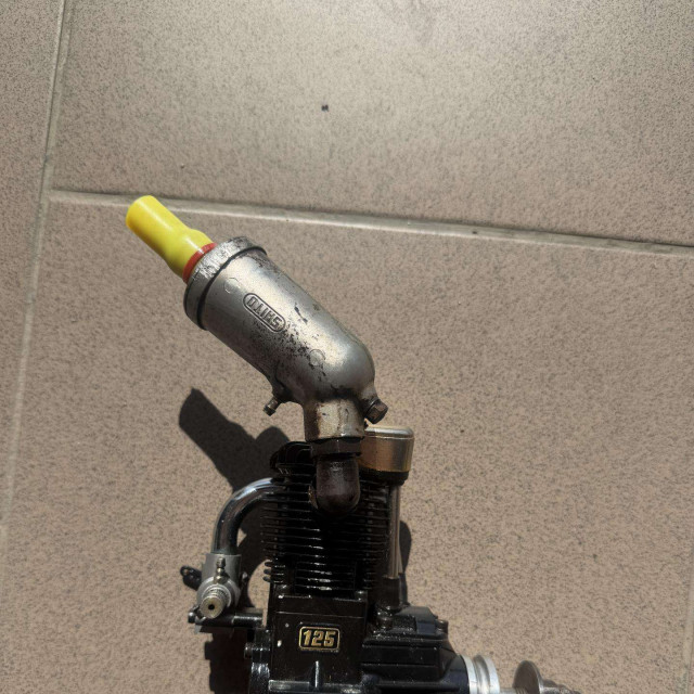 RC variklis
