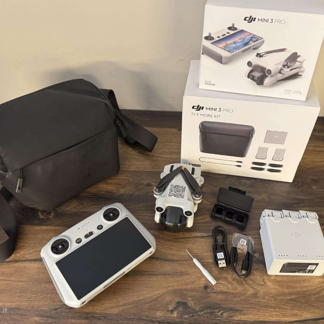 Dji mini 3 pro RC + Fly more kit