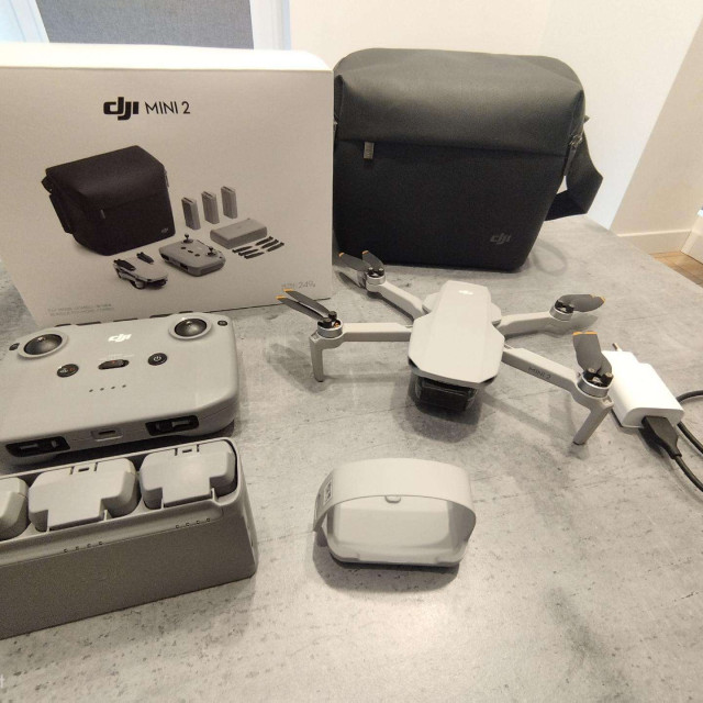 Dji mini 2 fly more combo