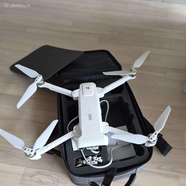 Parduodamas dronas Fimi 2020