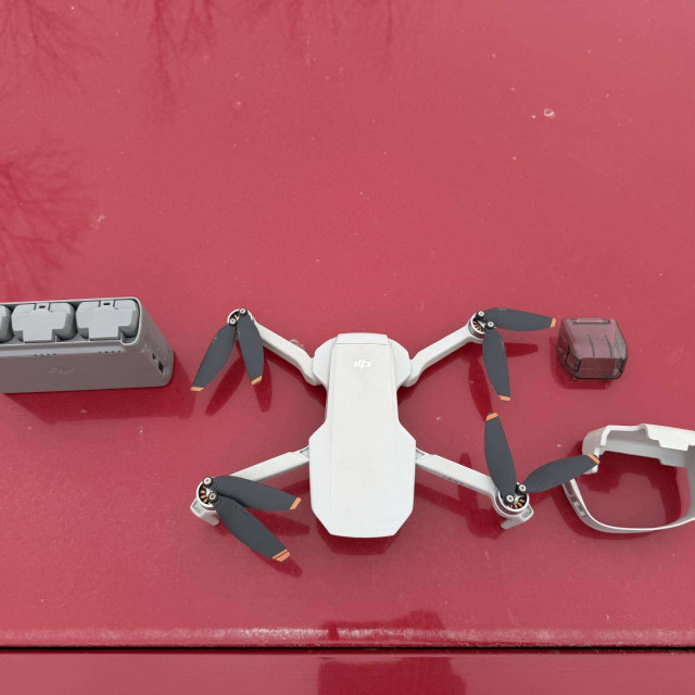 Parduodu drona dji mini 2se fly more combo