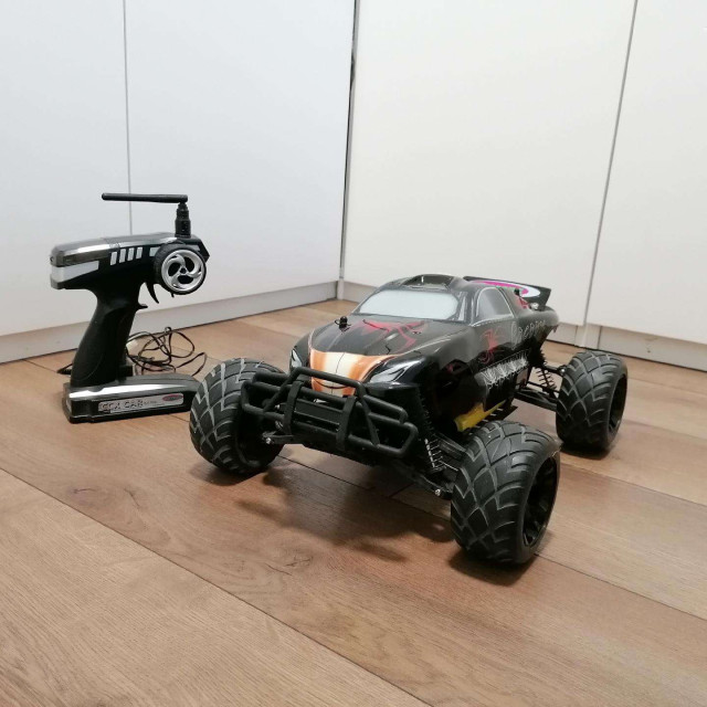 RC visureigis „cocoon“ / Jamara monster truck