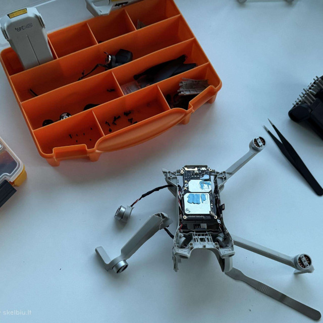 Dji mini 3 dalimis