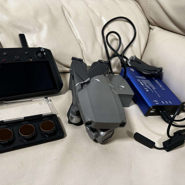 Mavic 2 pro dronas su smart controller