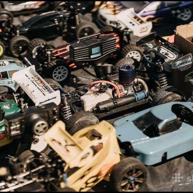 RC Radio bangų valdomų automodelių šrotas