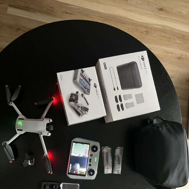 Dji Mini 3 Pro + Fly More Combo