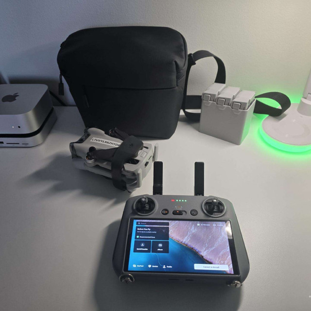 Dji mini 4 pro fly more combo