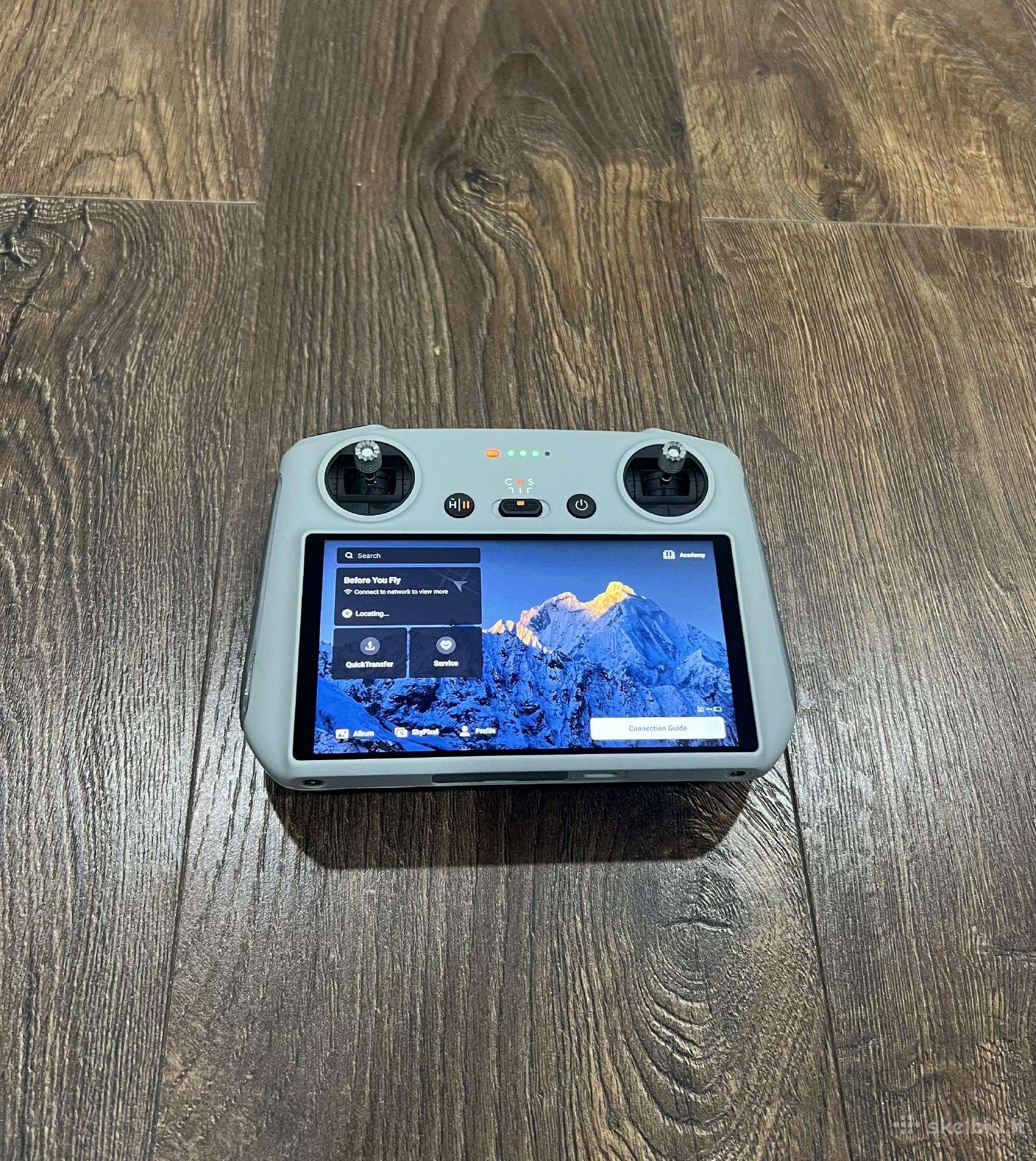 Dji RC išmanusis valdymo pultas su ekranu